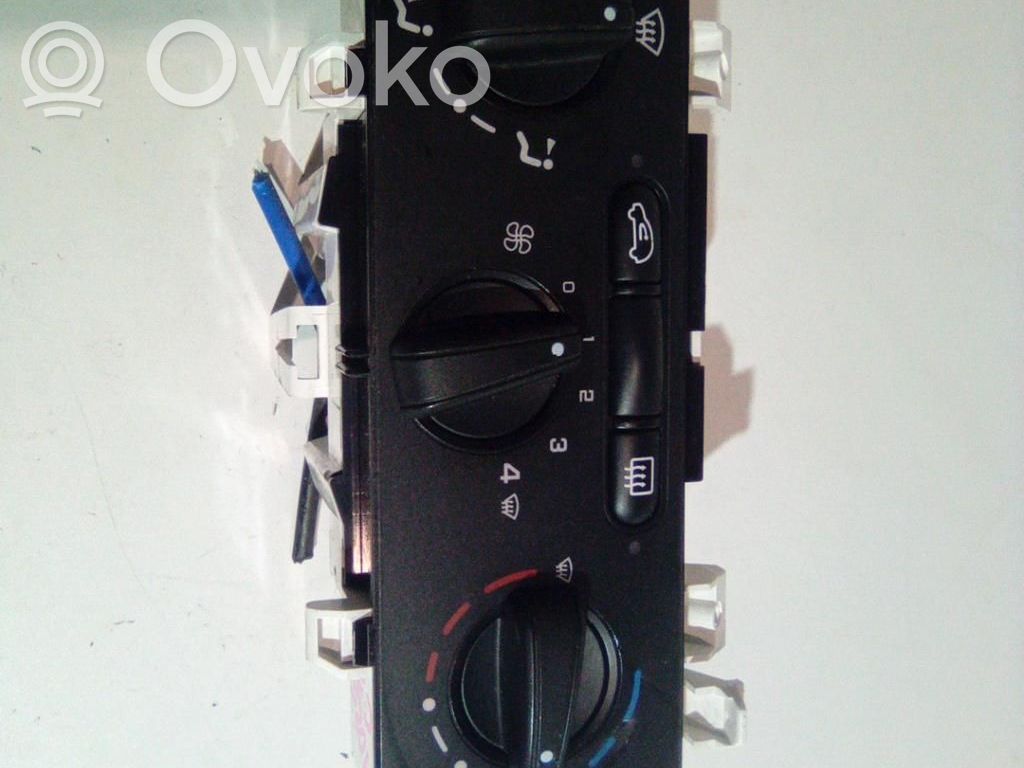 Citroen C2 Climate control unit 