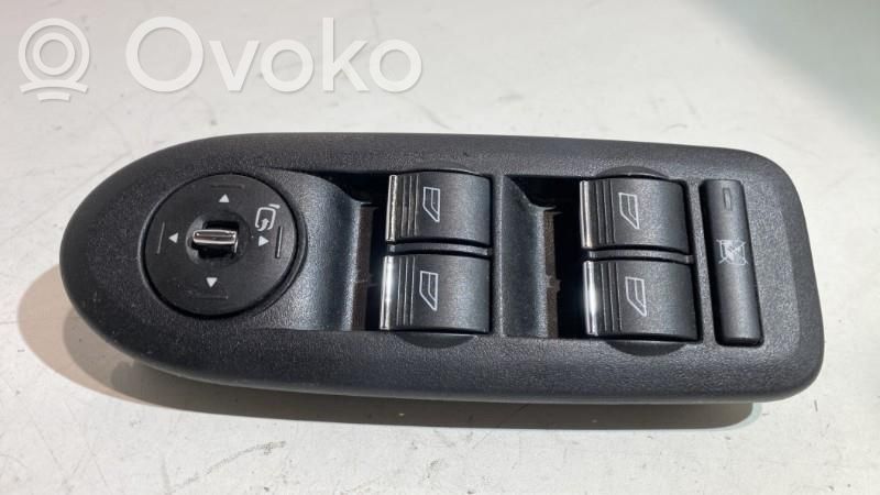 Ford Kuga I Electric window control switch 