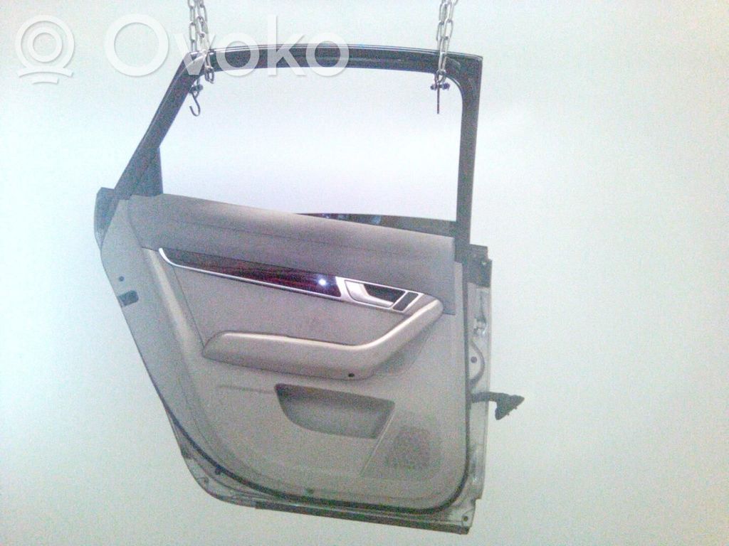 Puerta trasera   4F0833051G