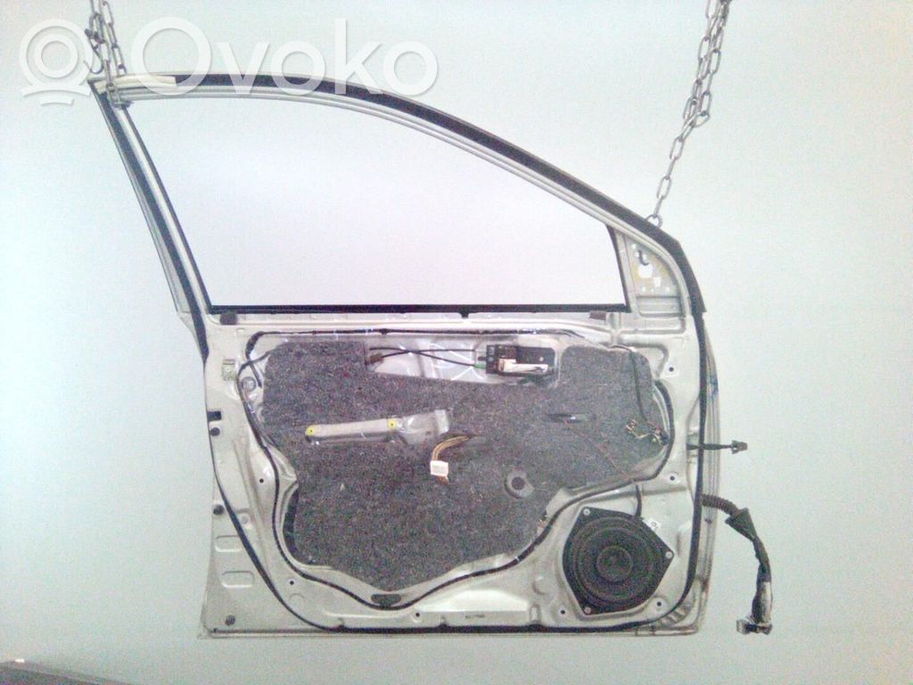 Toyota Corolla E120 E130 Durvis 