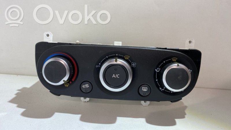 Renault Clio IV Climate control unit 