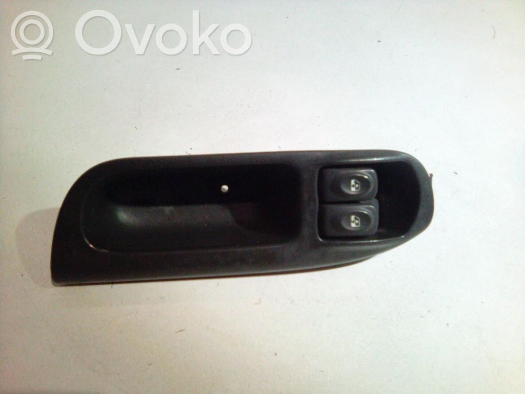 Renault Scenic I Electric window control switch 