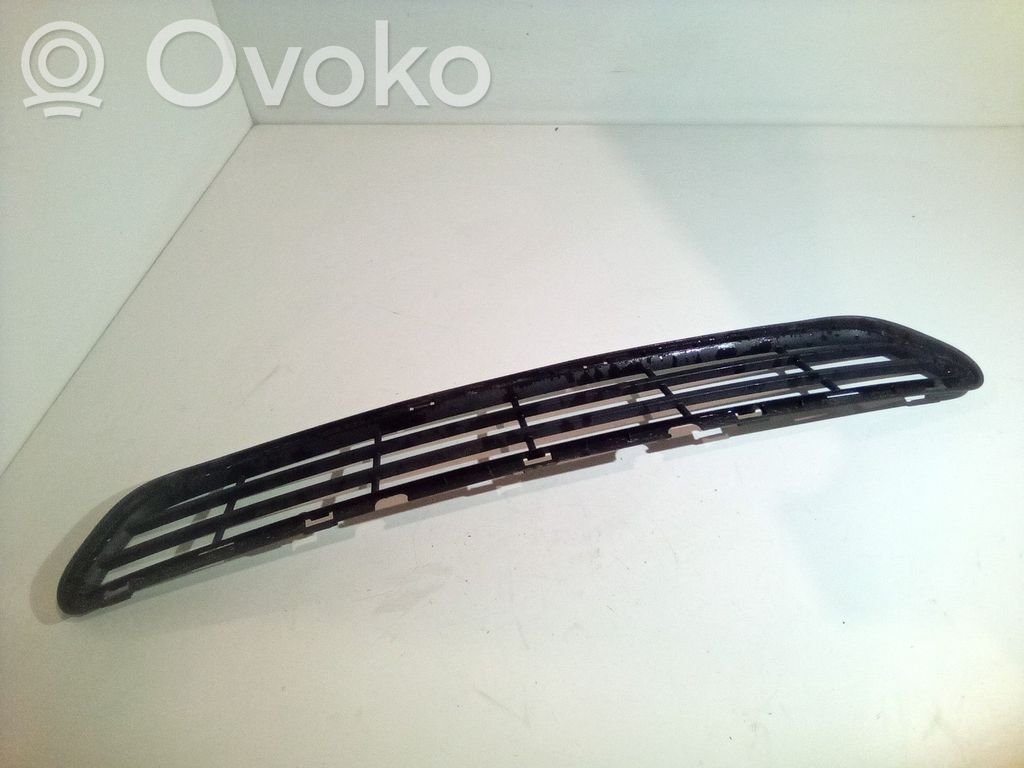 Front bumper lower grill   1910246