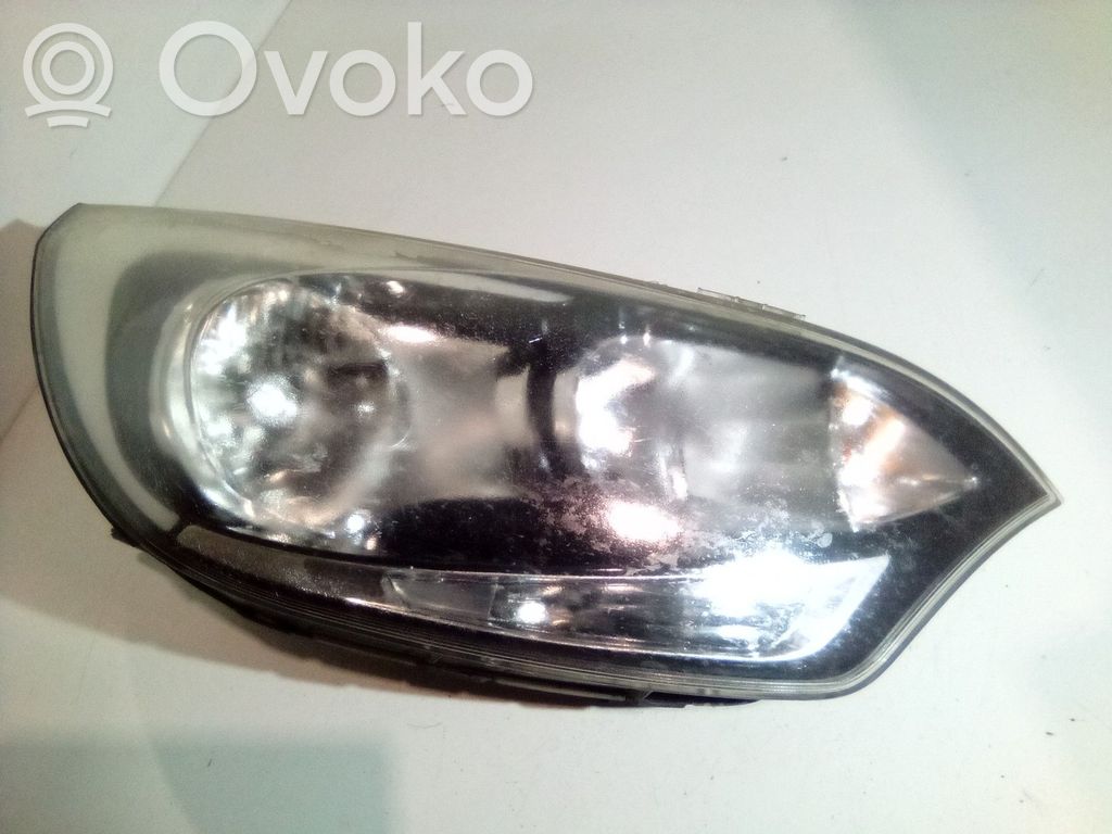 KIA Rio Scheinwerfer 