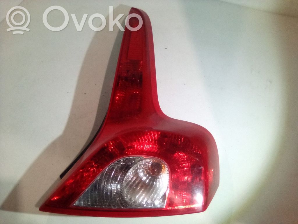 Volvo C30 Aizmugurējais lukturis virsbūvē 