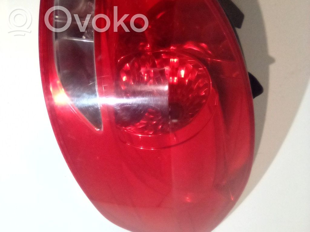 Renault Clio III Lampa tylna 