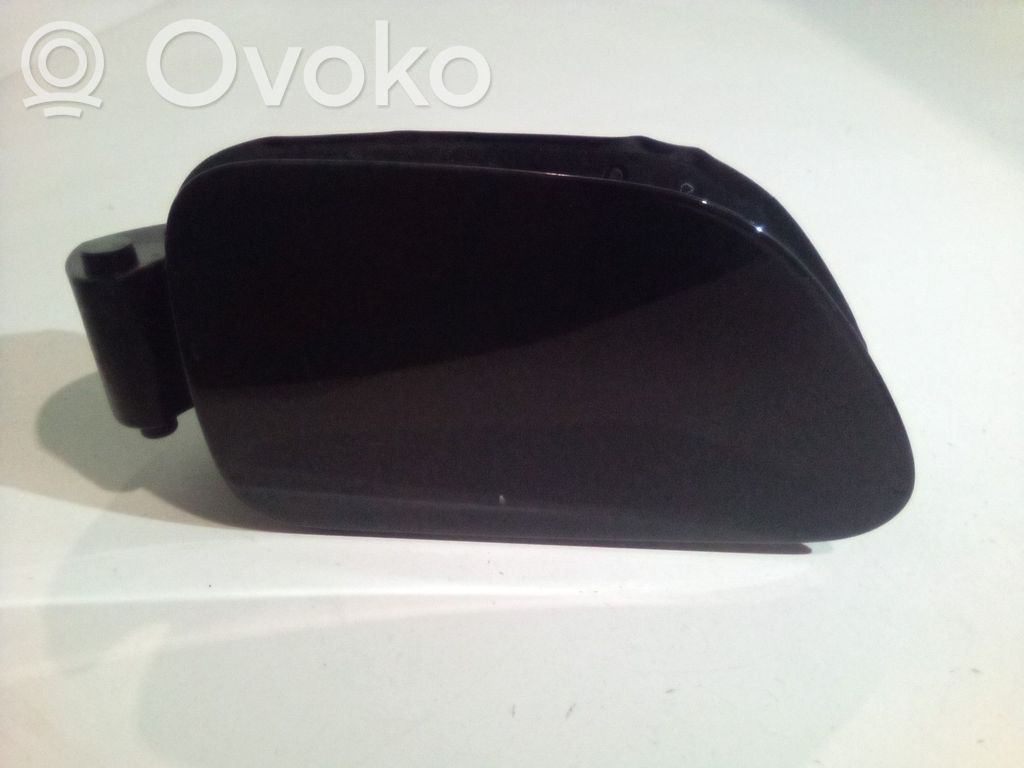 Polttoainesäiliön korkki   51177011342