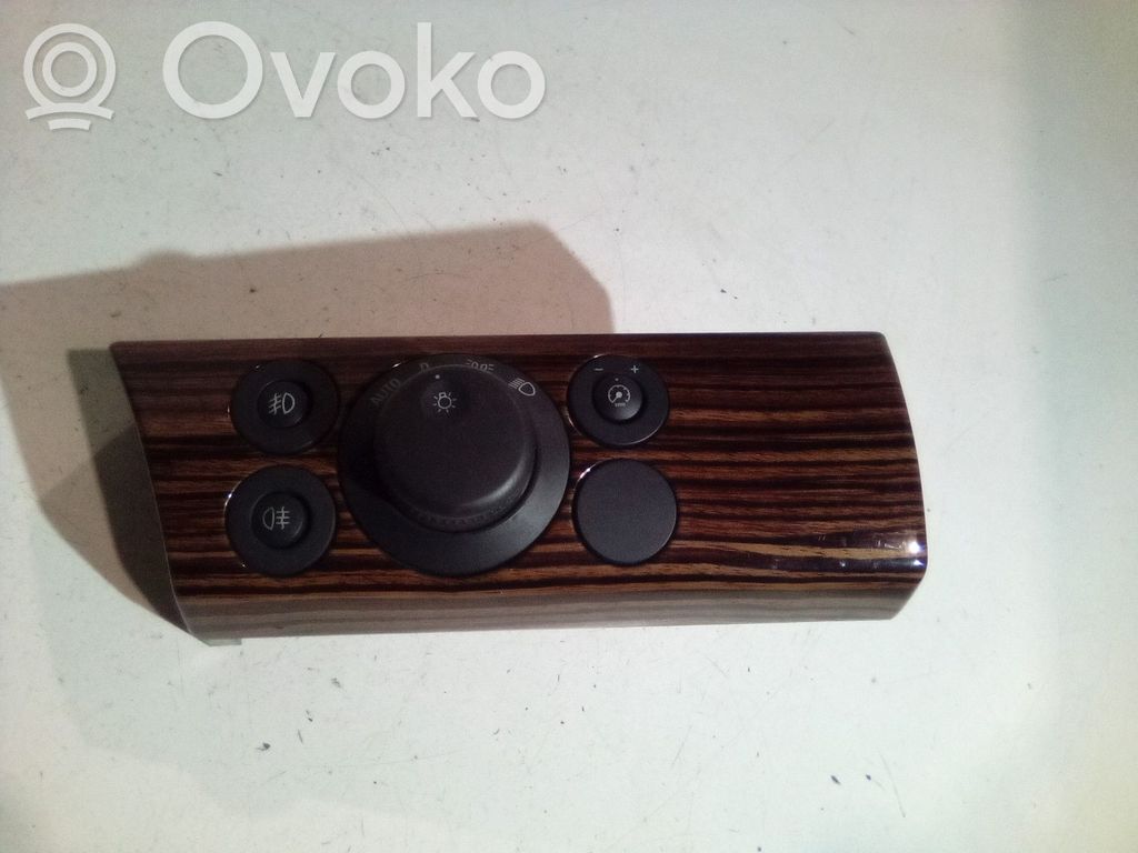 Opel Astra H Light switch 