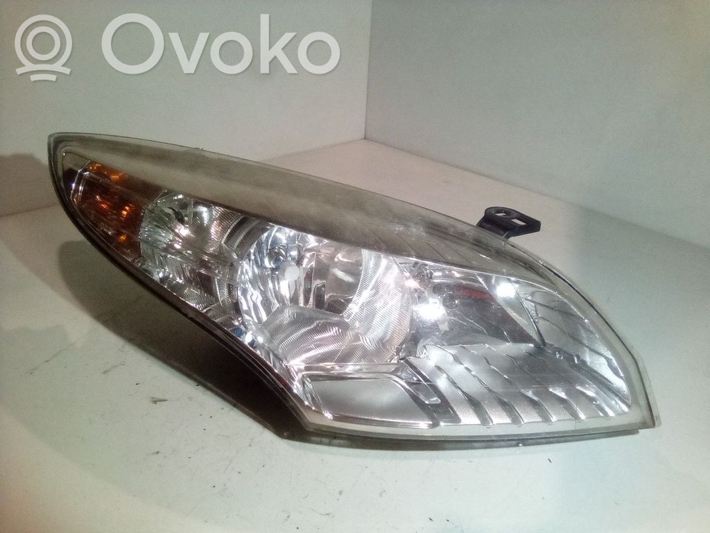 Renault Megane III Phare frontale 