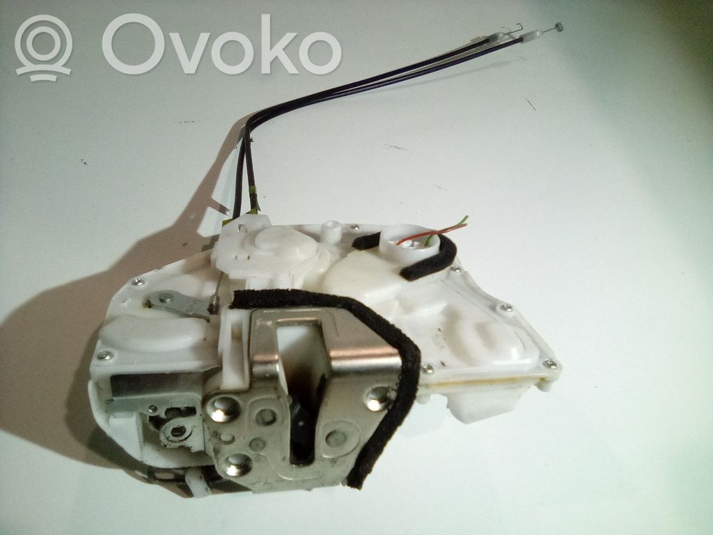 Suzuki Splash Front door lock 