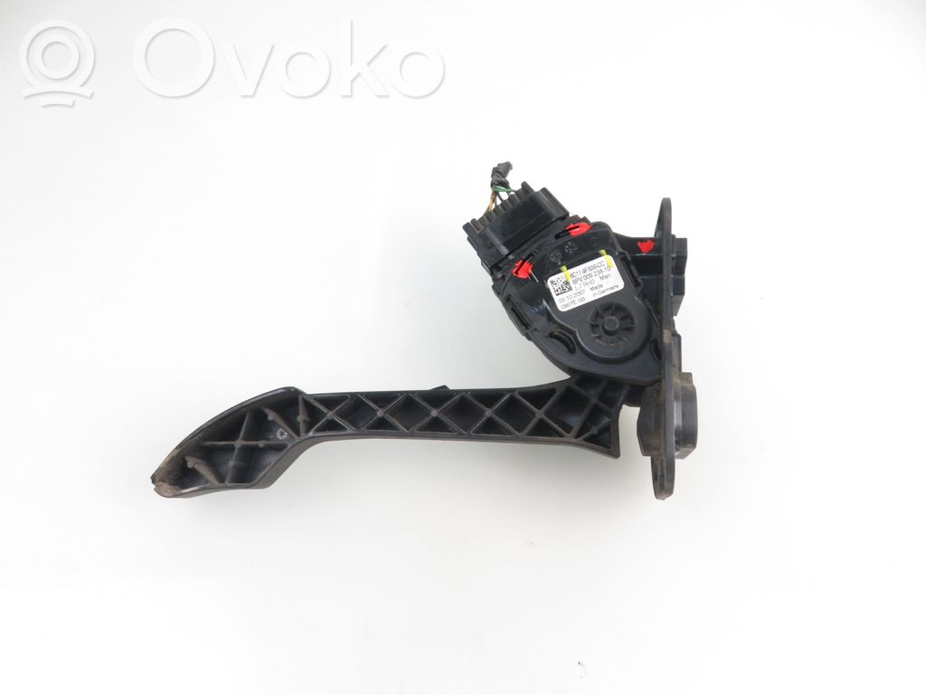 Akceleratoriaus pedalas   6C119F836CC,6C119F836CC