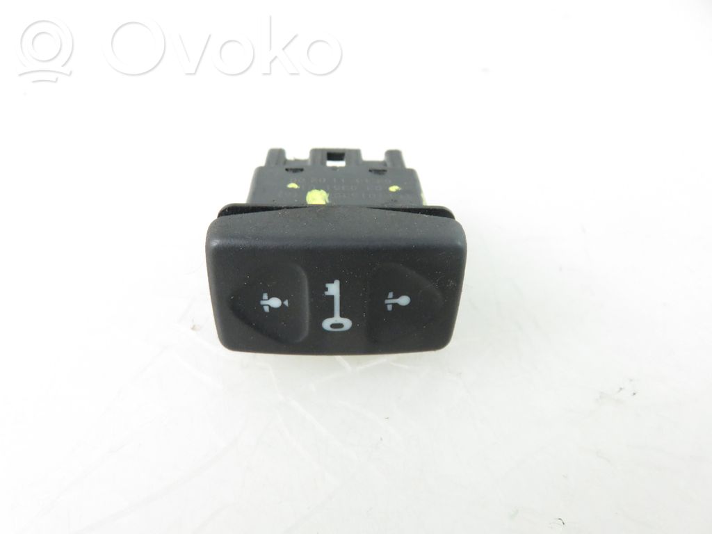 Land Rover Freelander Central locking switch button 