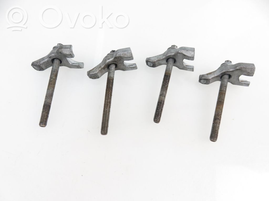 Fuel Injector clamp holder