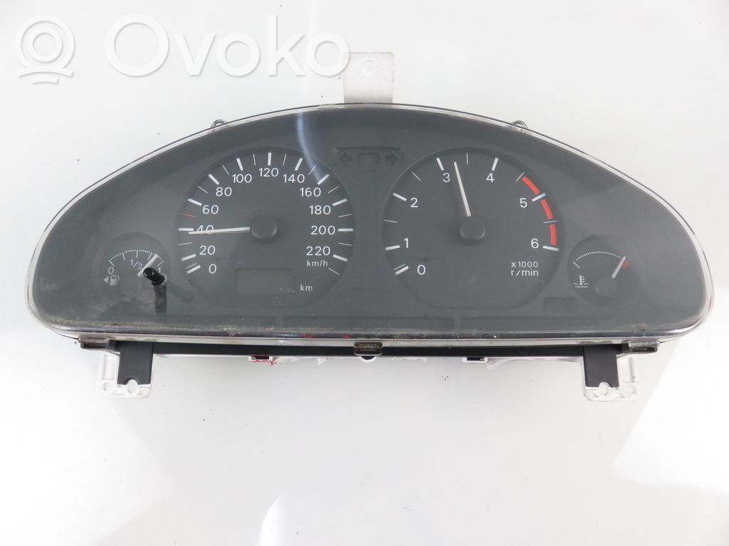 Mitsubishi Space Star Speedometer (instrument cluster) 