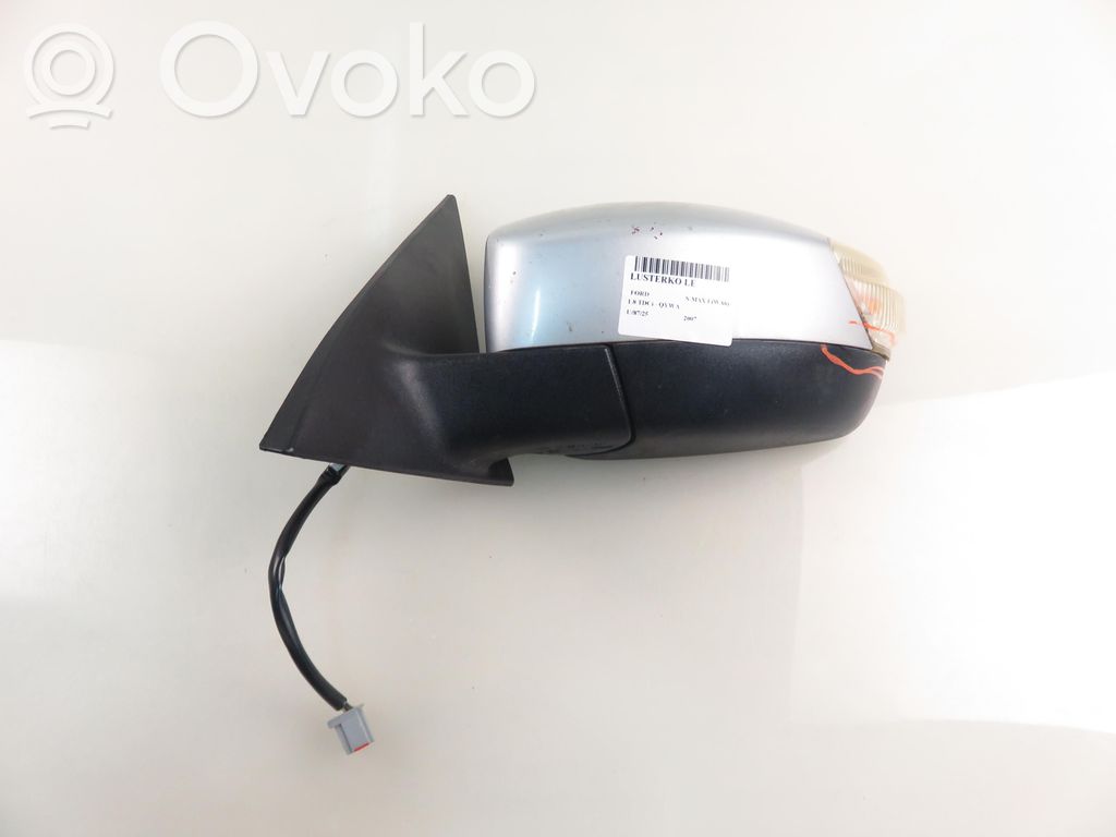 Front door electric wing mirror