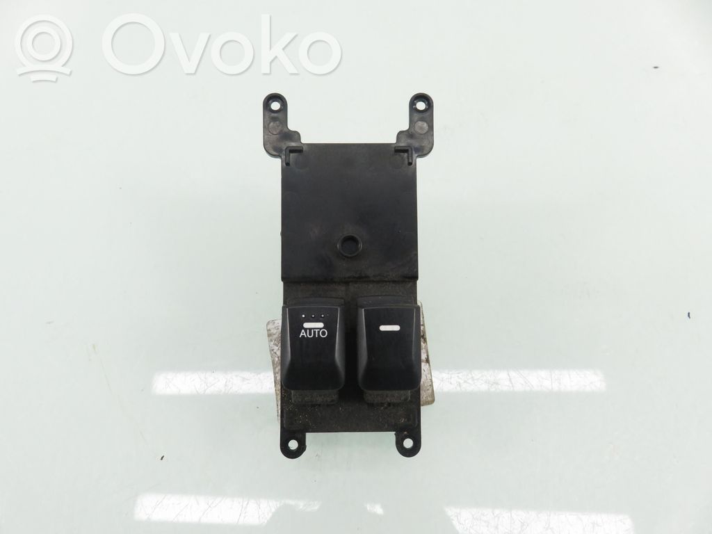 KIA Rio Electric window control switch 