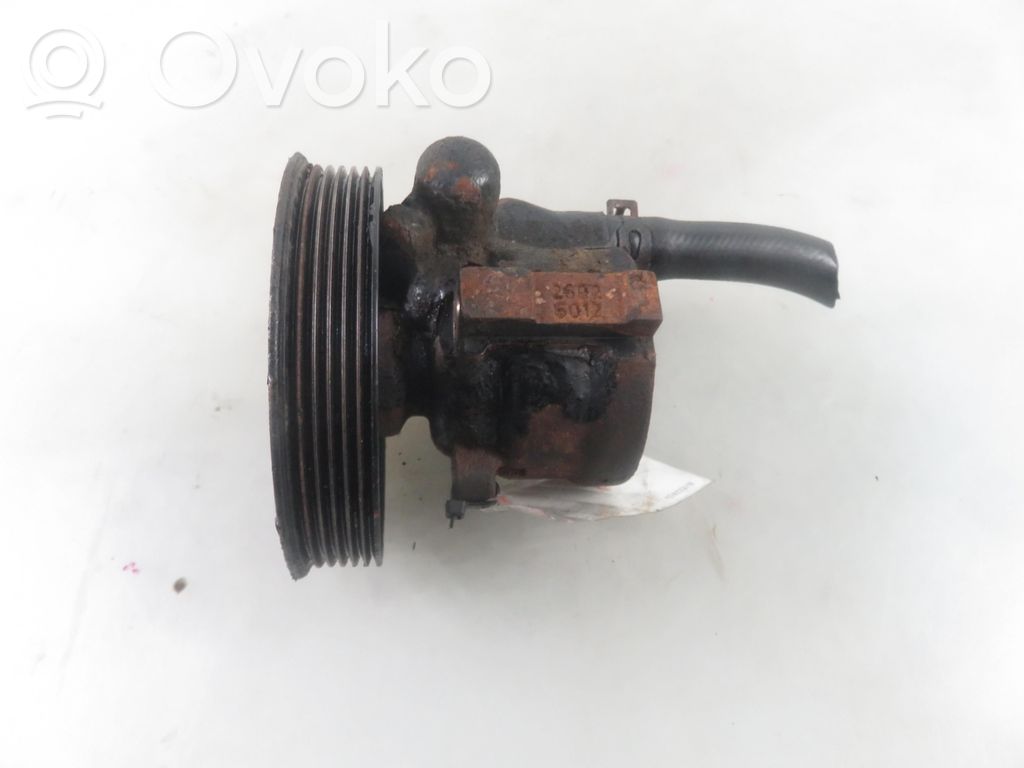 Dacia Logan I Power steering pump 