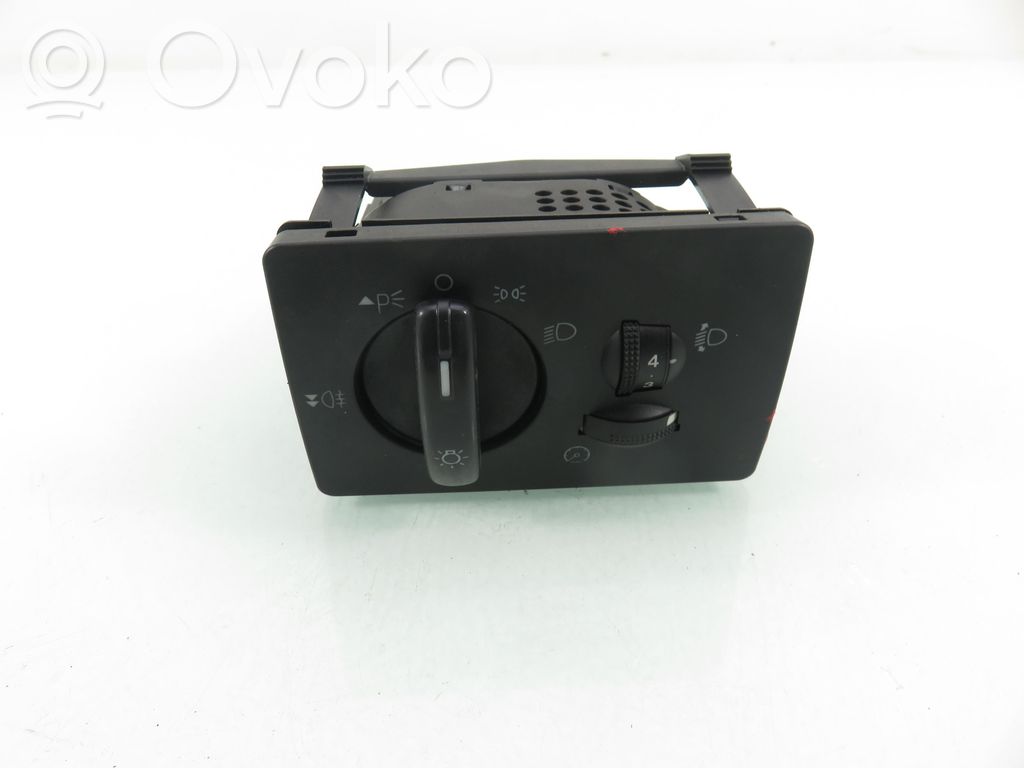 Lukturu slēdzis   4M5T13A024AA,4M5T13A024AA