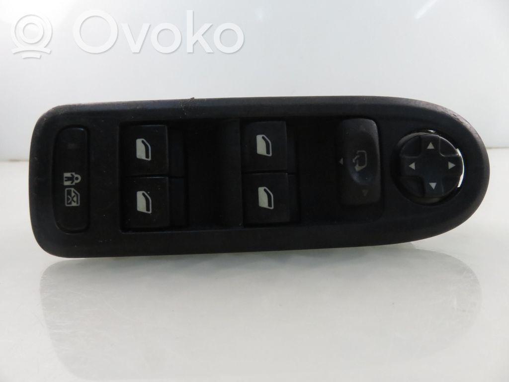 Elektrisko logu slēdzis   96599975XT,96599975XT