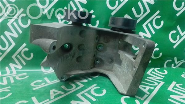 Ford Fiesta I Generator/alternator bracket 