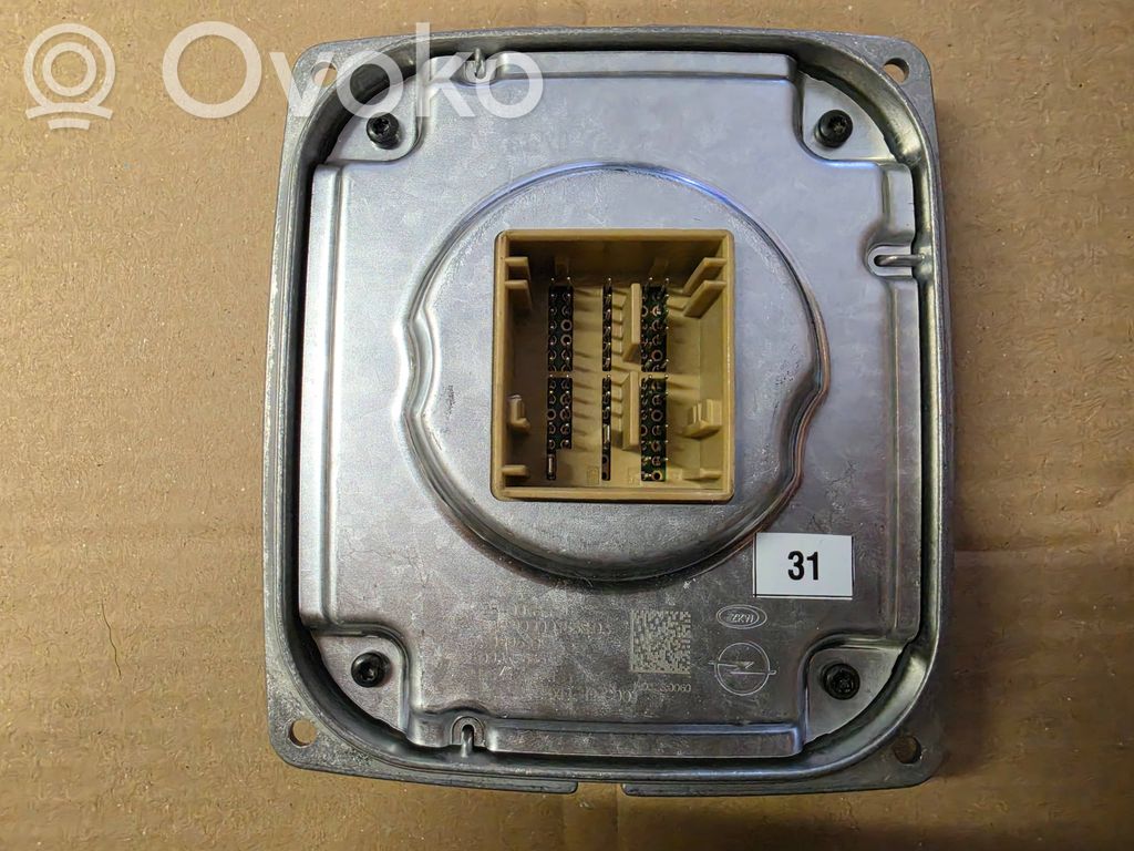 Opel Insignia B Módulo de control de balasto LED 