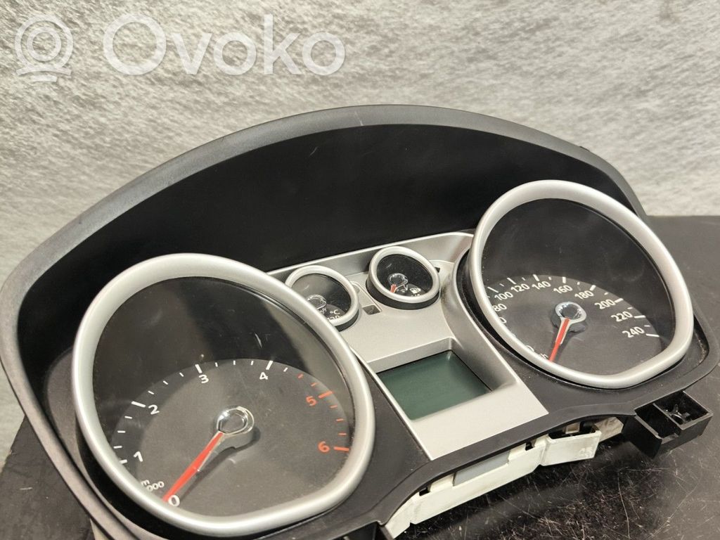 Ford Focus Speedometer (instrument cluster) 