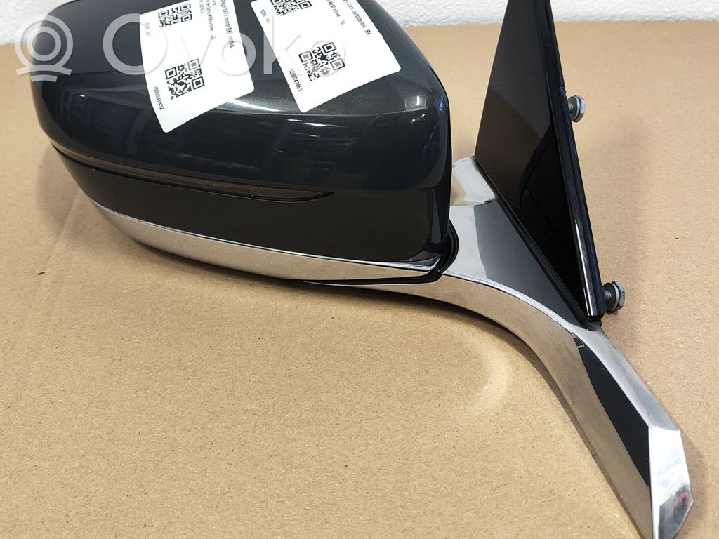 Front door electric wing mirror
