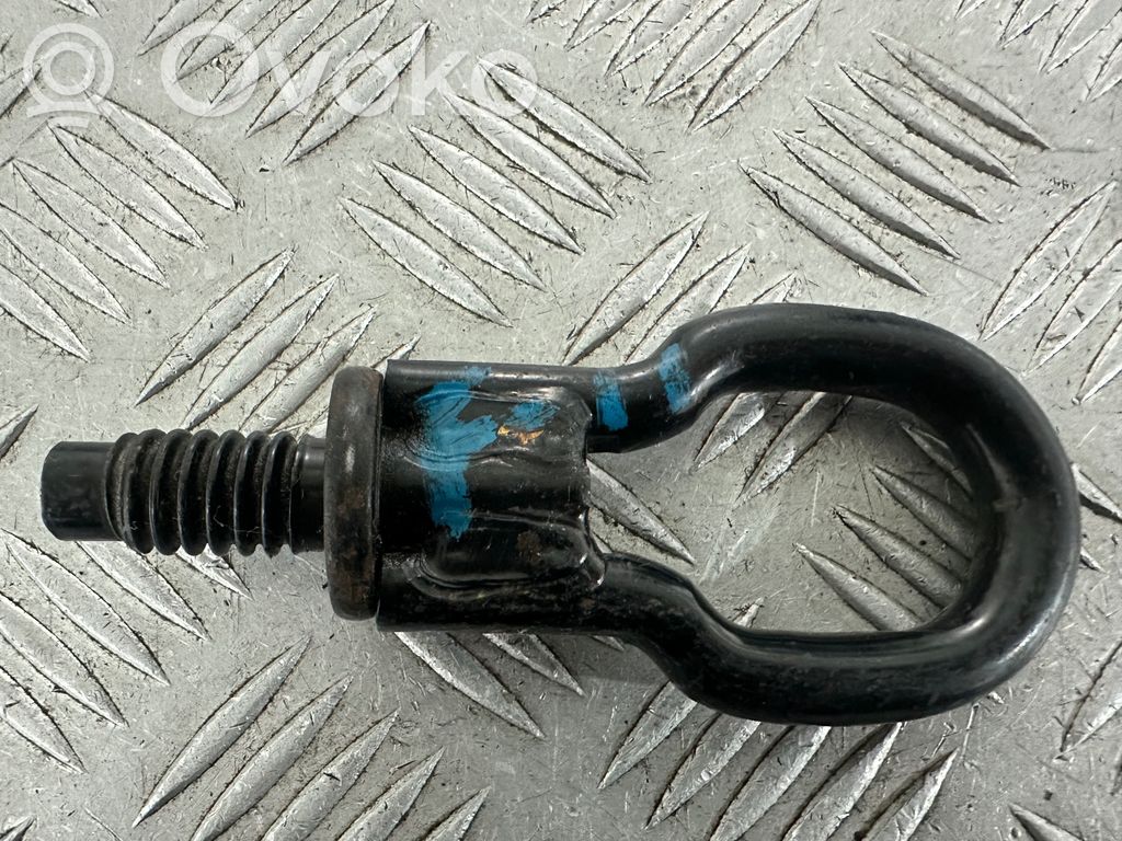 Ford Focus Tapa/tapón del gancho de remolque delantero 