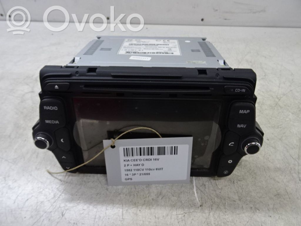 KIA Pro Cee'd II Panel / Radioodtwarzacz CD/DVD/GPS 
