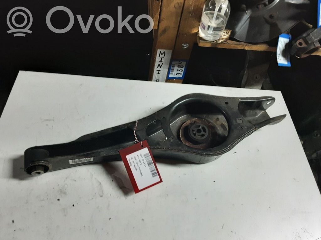 Volkswagen Golf V Wahacz tylny 