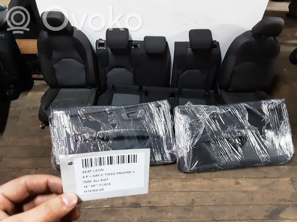 Interior set   5Q3881105F,5Q3881105F,5Q3881105F