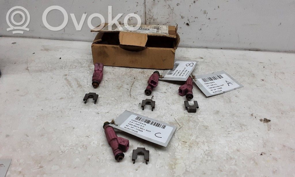 Ford Fiesta Inyector de combustible 