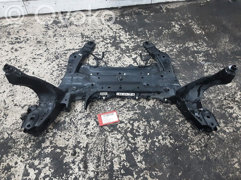BMW 1 F40 Rama pomocnicza przednia 