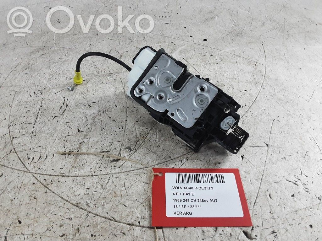 Volvo XC40 Încuietoare ușă spate 