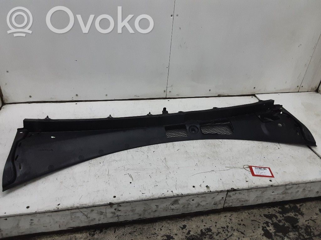 Windshield trim   31457409,31457409
