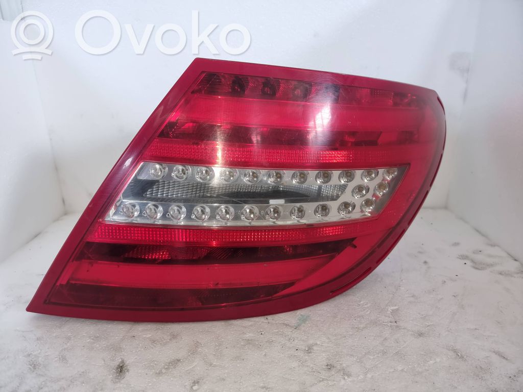 Mercedes-Benz C W204 Luci posteriori 