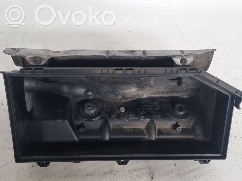 Mercedes-Benz C W203 Obudowa filtra powietrza 