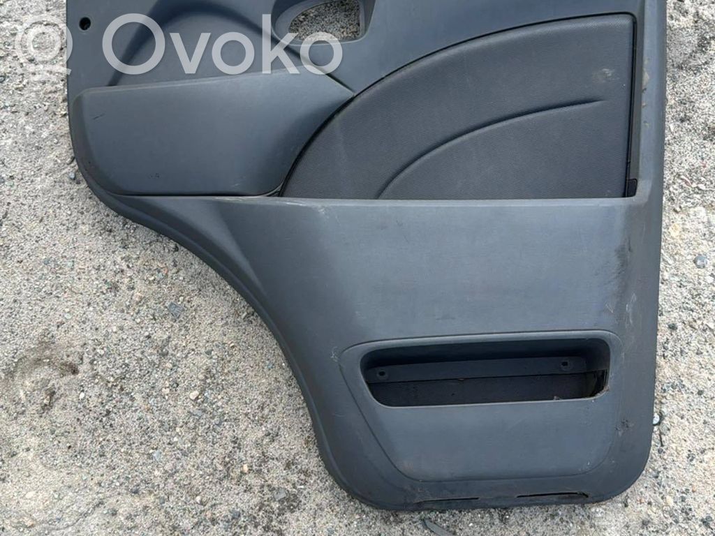 Iveco Daily 45 - 49.10 Boczki / Poszycie drzwi przednich 