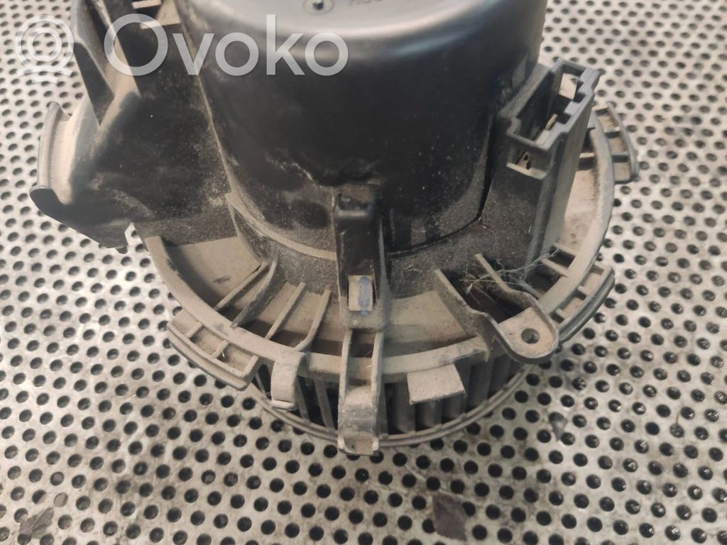 Mazā radiatora ventilators   H6868