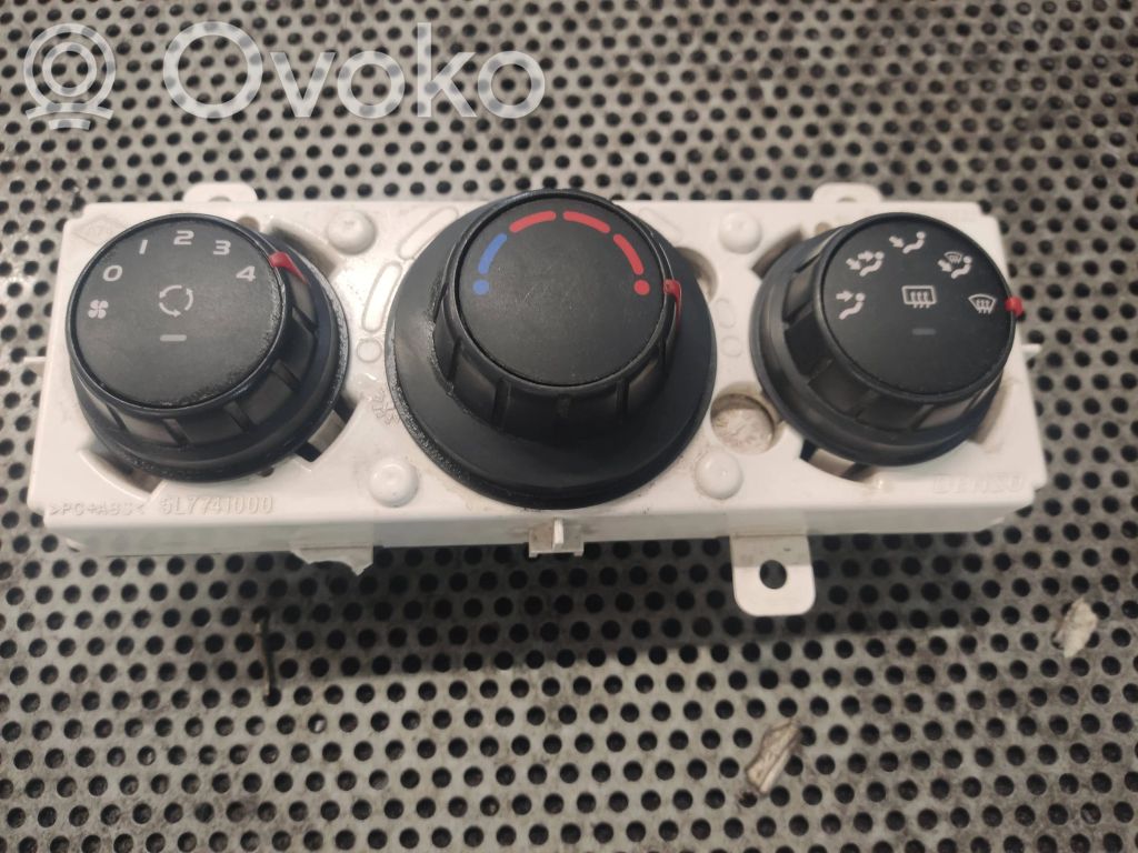 Climate control unit   275700007R,190440000,SY5TEM5SDA