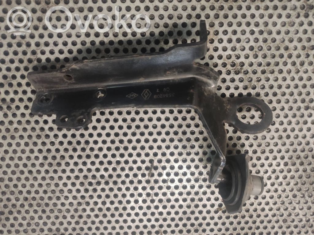 Renault Megane III Engine mounting bracket 