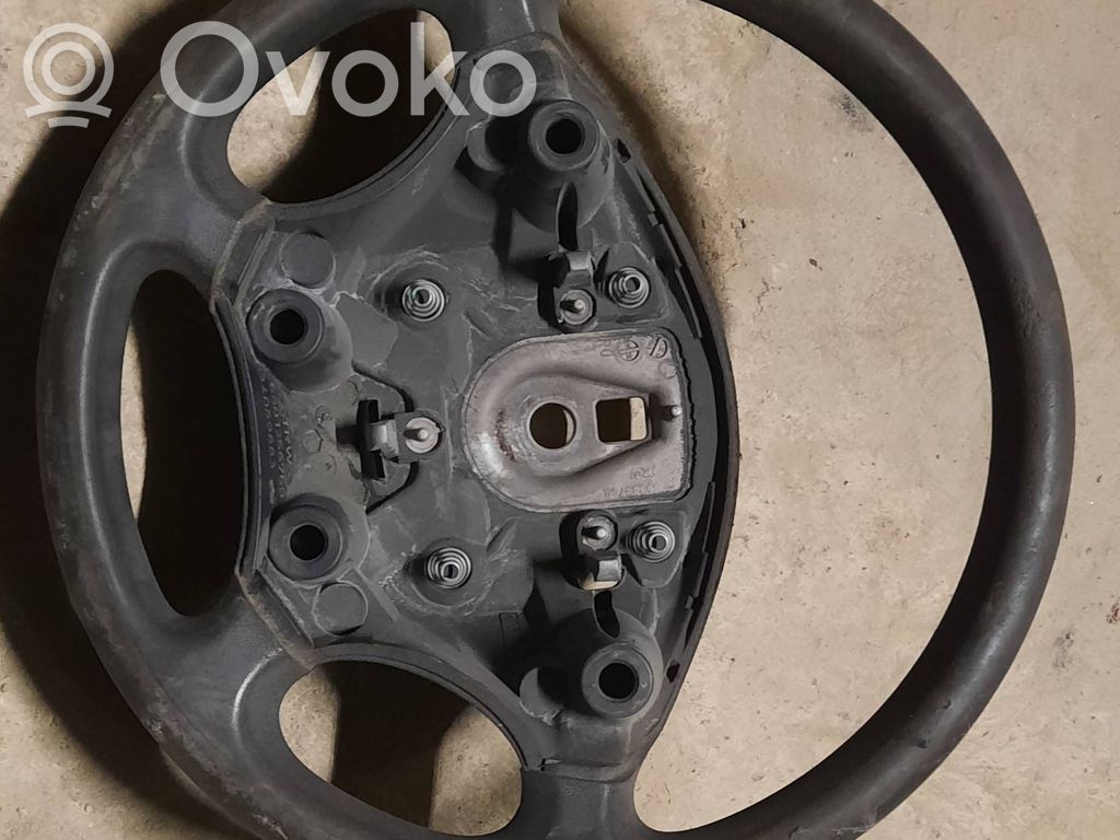 Iveco Daily 4th gen Ohjauspyörä 