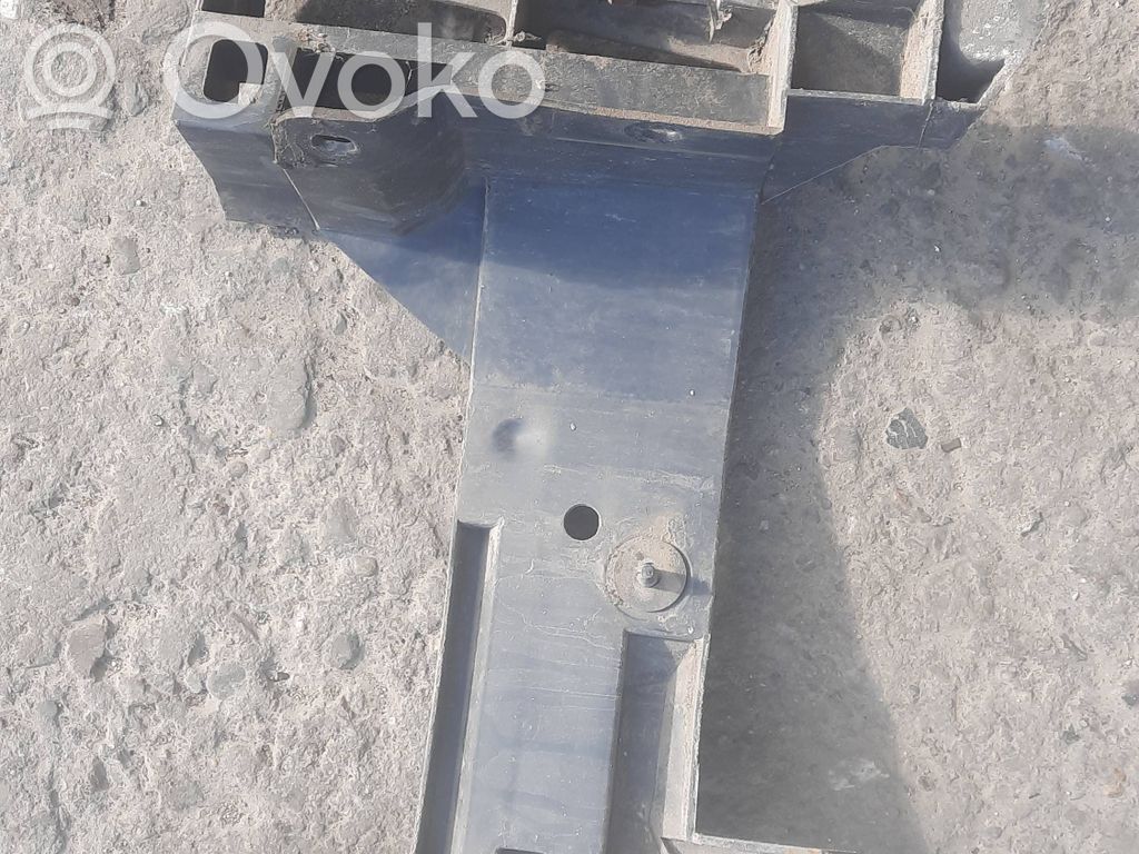 Renault Master II Uchwyt / Mocowanie zderzaka tylnego 