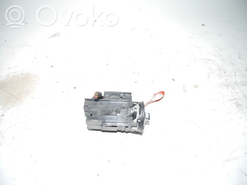 Volkswagen PASSAT B6 Virtalukko 