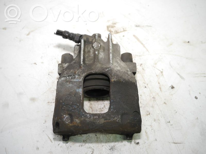 Caliper de freno delantero