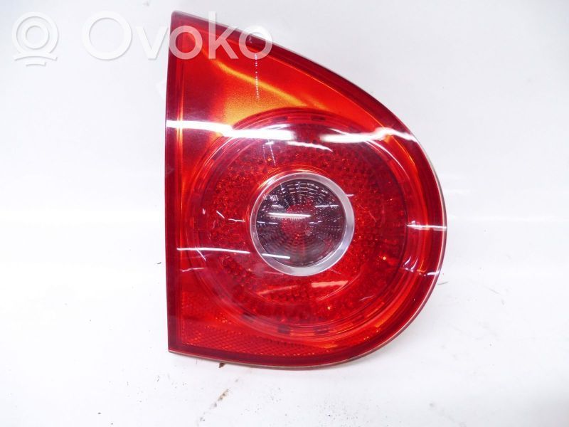 Lampa tylna   1K6945093G,1K6945093G