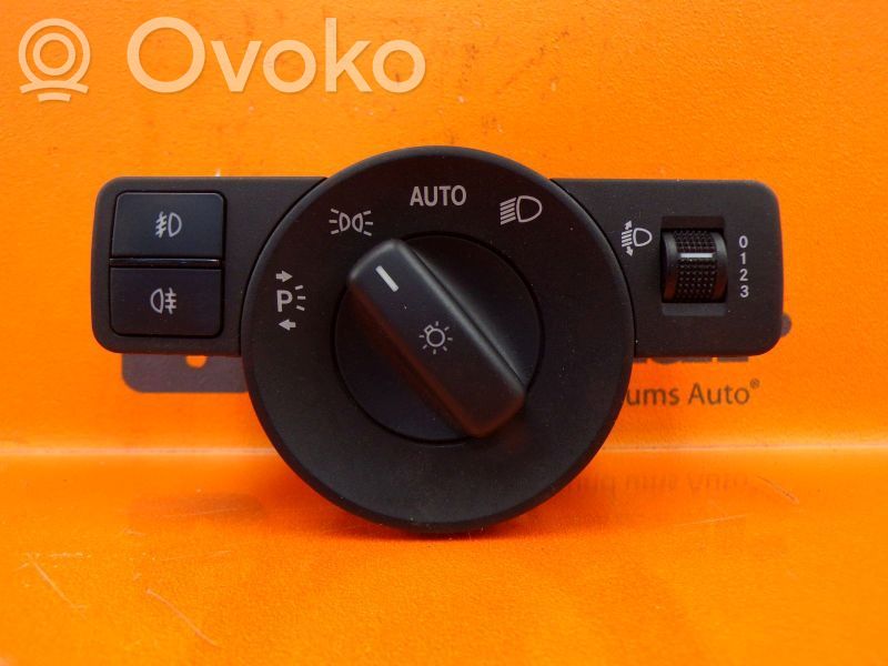 Mercedes-Benz B W246 W242 Interruptor de luz 
