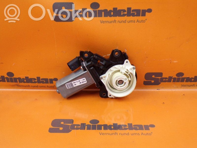 Unité de commande / module de verrouillage centralisé porte   4F0887060,4F0887060