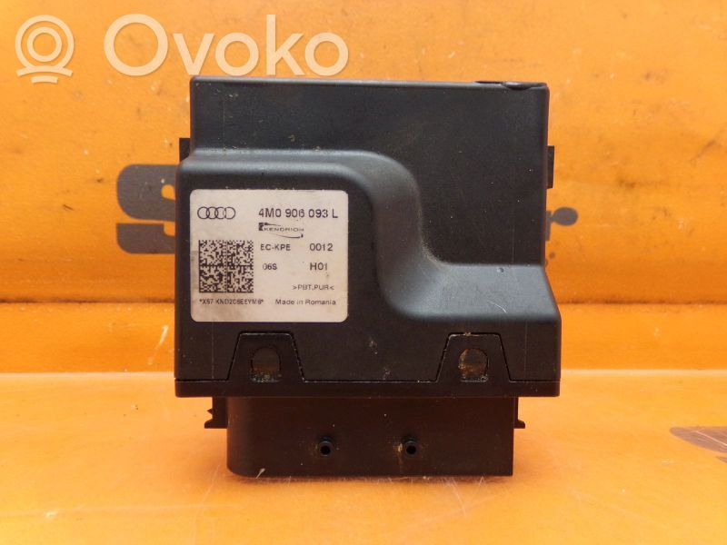 Citu veidu vadības bloki / moduļi   4M0906093L,4M0906093L