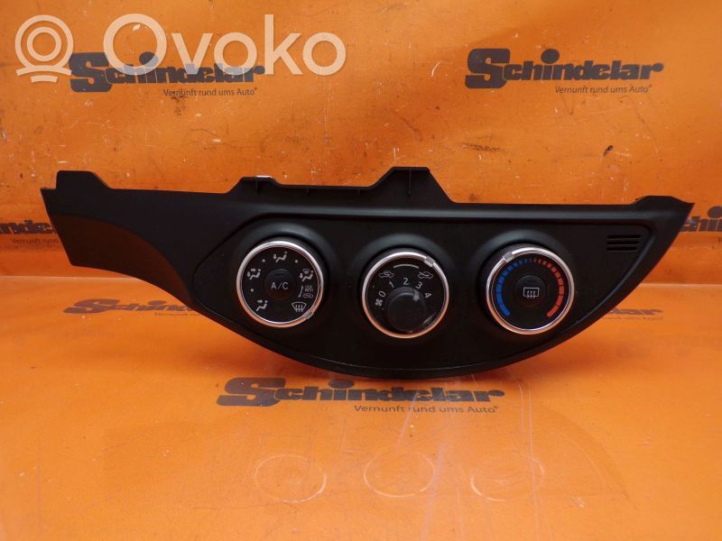 Toyota Yaris Panel klimatyzacji 